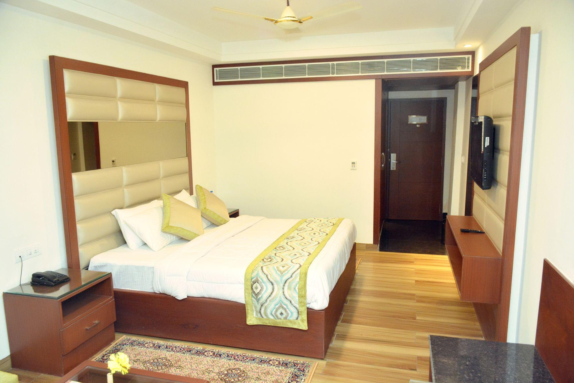 Hotel Ambica Katra Katra  Ngoại thất bức ảnh