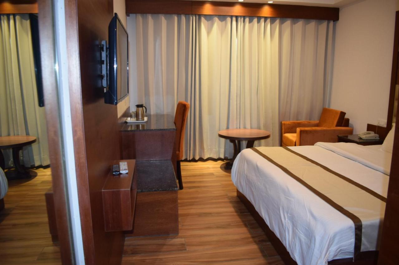 Hotel Ambica Katra Katra  Ngoại thất bức ảnh