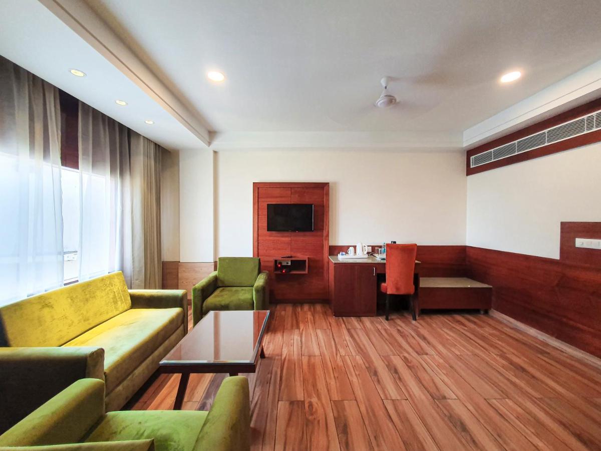 Hotel Ambica Katra Katra  Ngoại thất bức ảnh