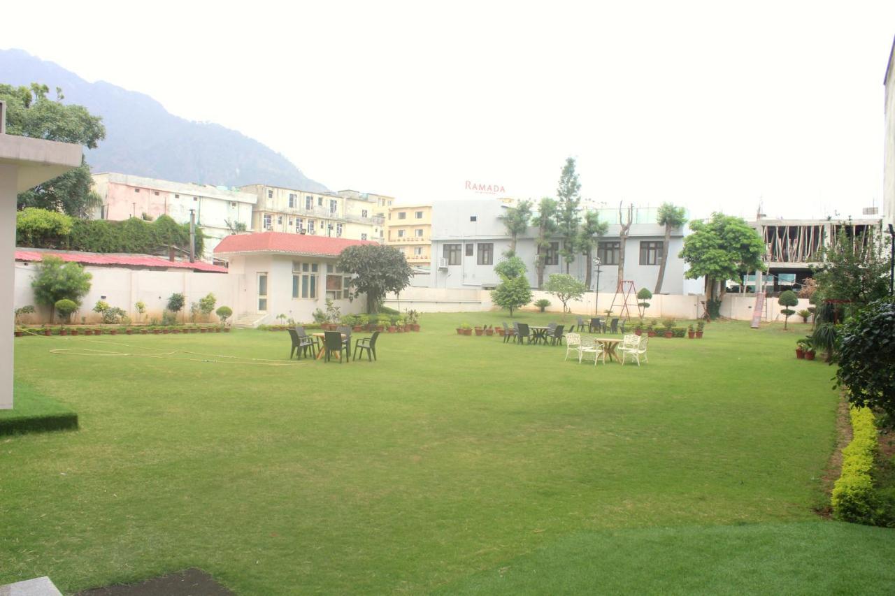 Hotel Ambica Katra Katra  Ngoại thất bức ảnh