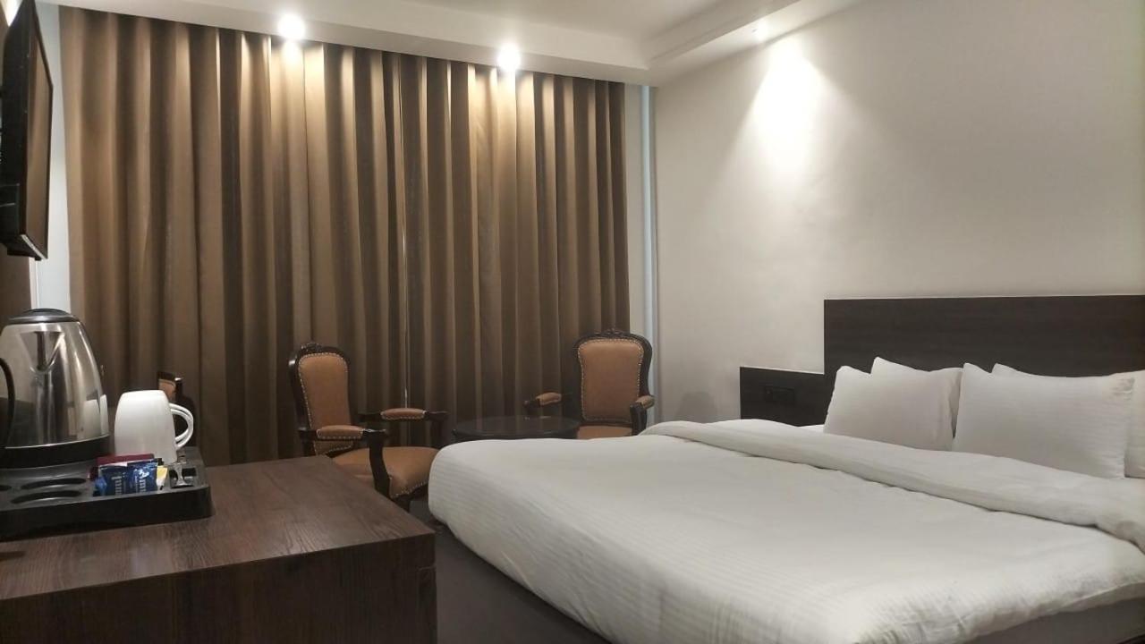 Hotel Ambica Katra Katra  Ngoại thất bức ảnh
